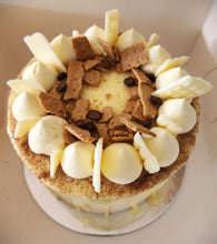 Load image into Gallery viewer, White Chocolate Mocha Cake
