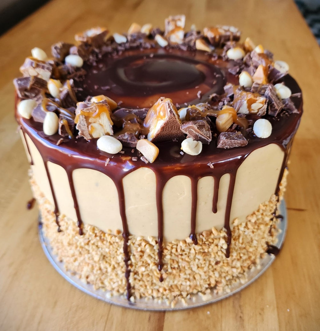 Choco -Snickers Cake