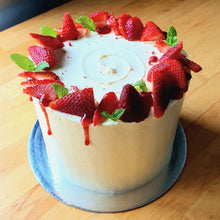 Load image into Gallery viewer, Vanilla and Strawberry Cake
