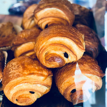 Load image into Gallery viewer, 4x VEGAN Pain au Chocolat
